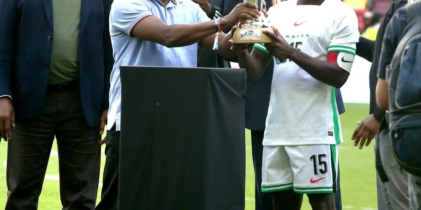 Le groupe du Nigeria réuni avant la finale de la Coupe Unity à Londres