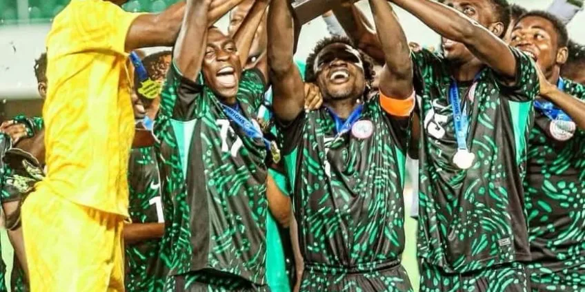 Les Flying Eagles du Nigeria avant le début du Championnat U20 de la WAFU B